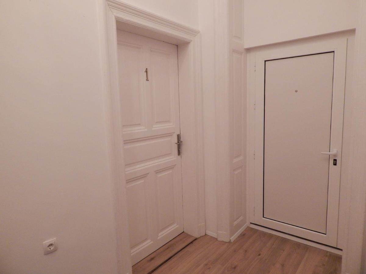 Gold Rooms And Suite Rijeka Exterior photo